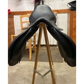 Usato Sella da salto Equestro Supreme Evolution -  Cuoio nero, misura 17,5 